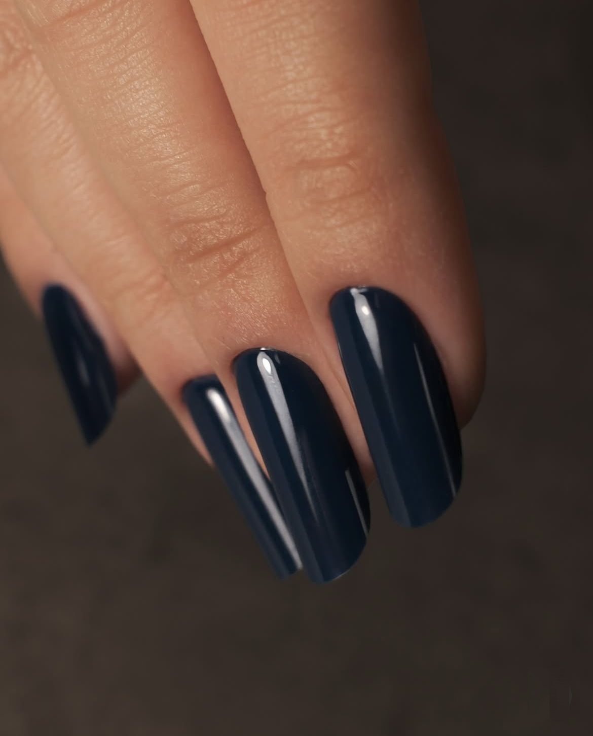 Unhas azul marinho
