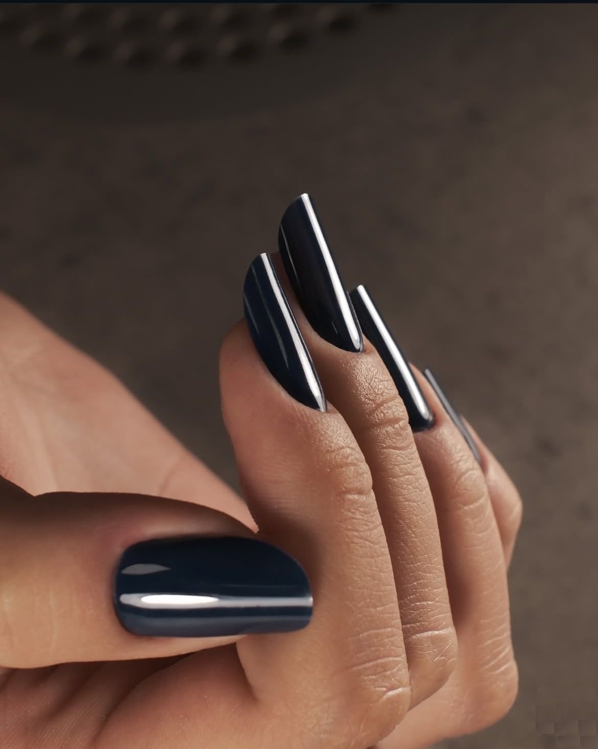 Unhas azul marinho