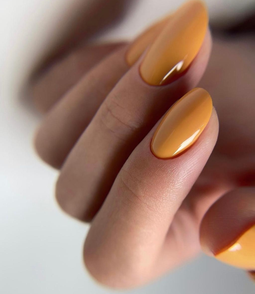 Unhas mostarda brilho