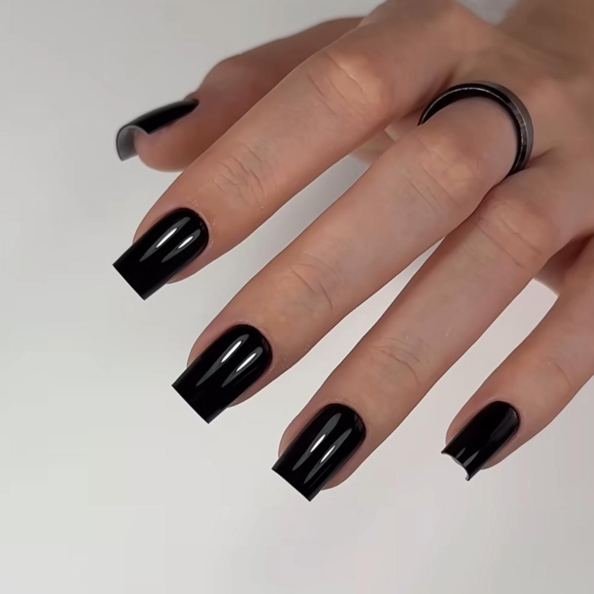 Unhas pretas brilho