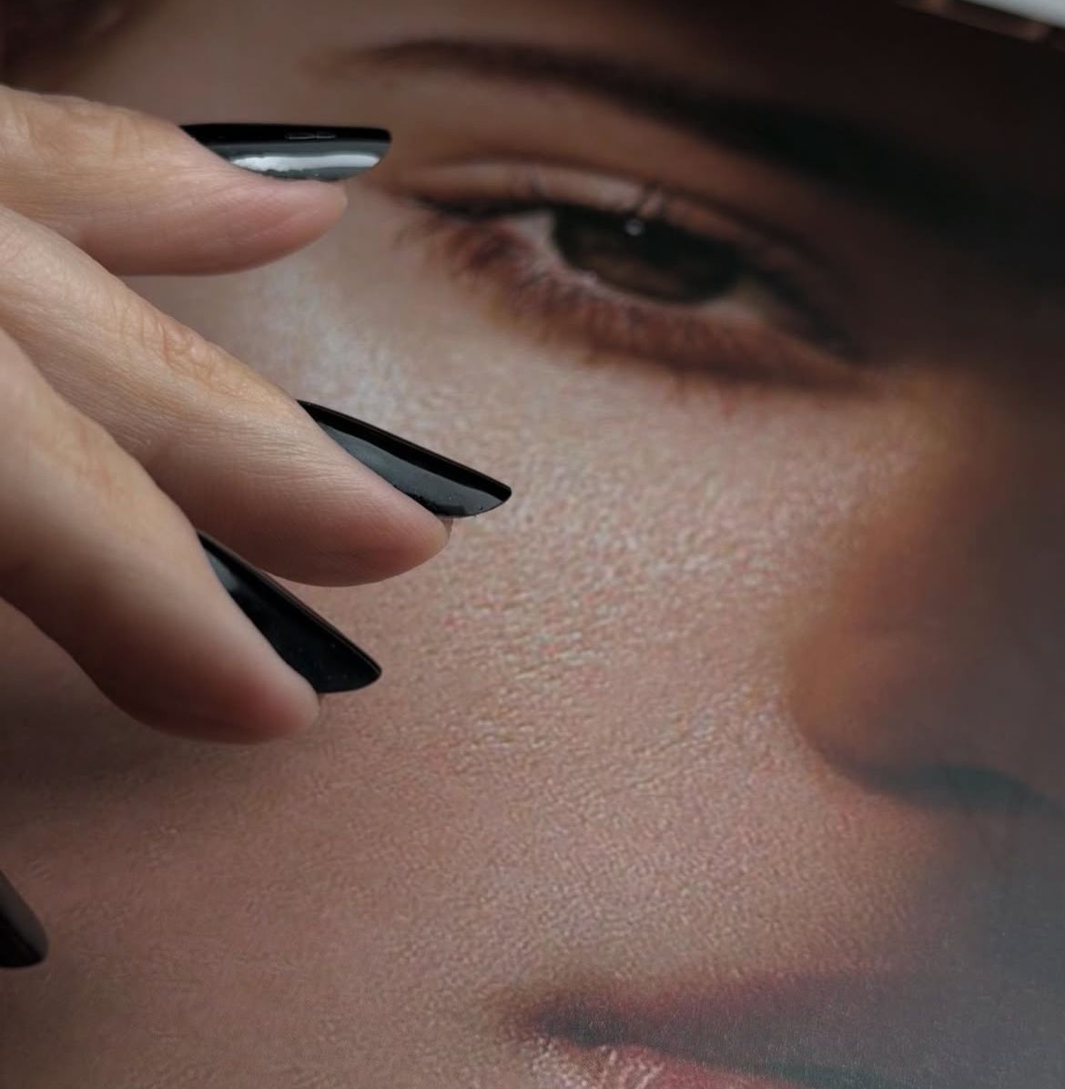 Unhas pretas elegantes